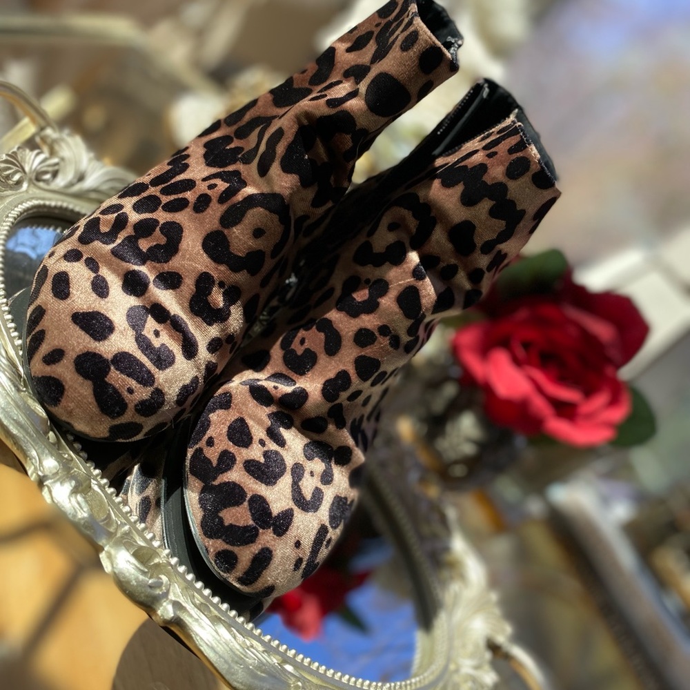 Leopard boots - Picture 7 of 10